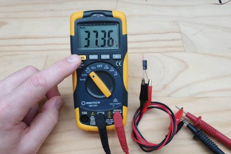 تست خازن با مولتی متر