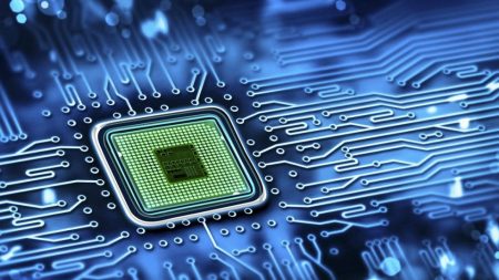 آموزش الکترونیک: جادوی نامرئی دنیای فناوری